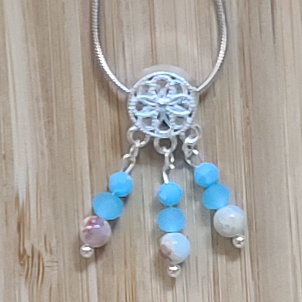 Pretty Filigree Dangle Necklace